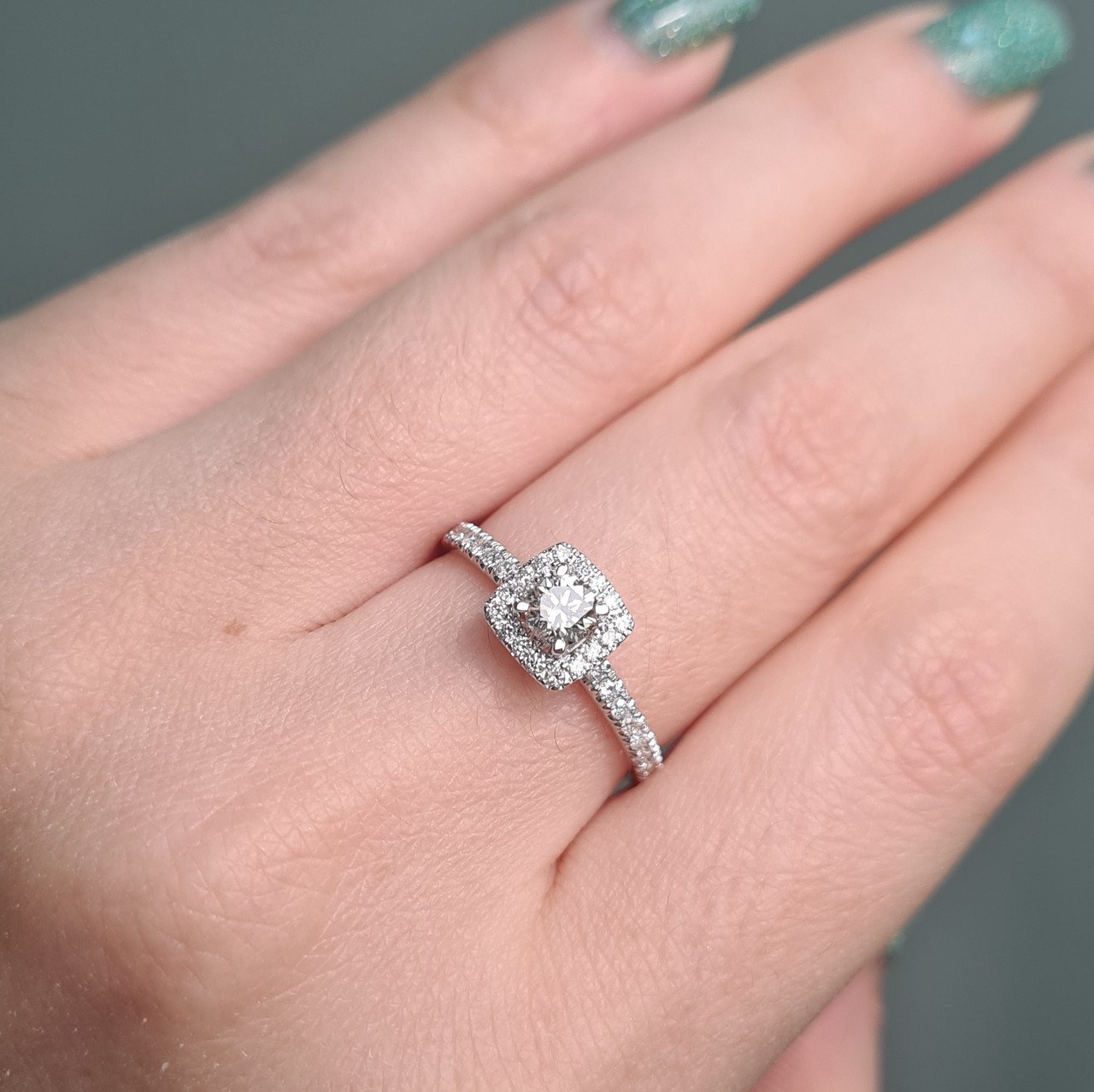 Кольцо Deimantas 96417568 18,5р 2,58гр 0,92ct. купить,NaN