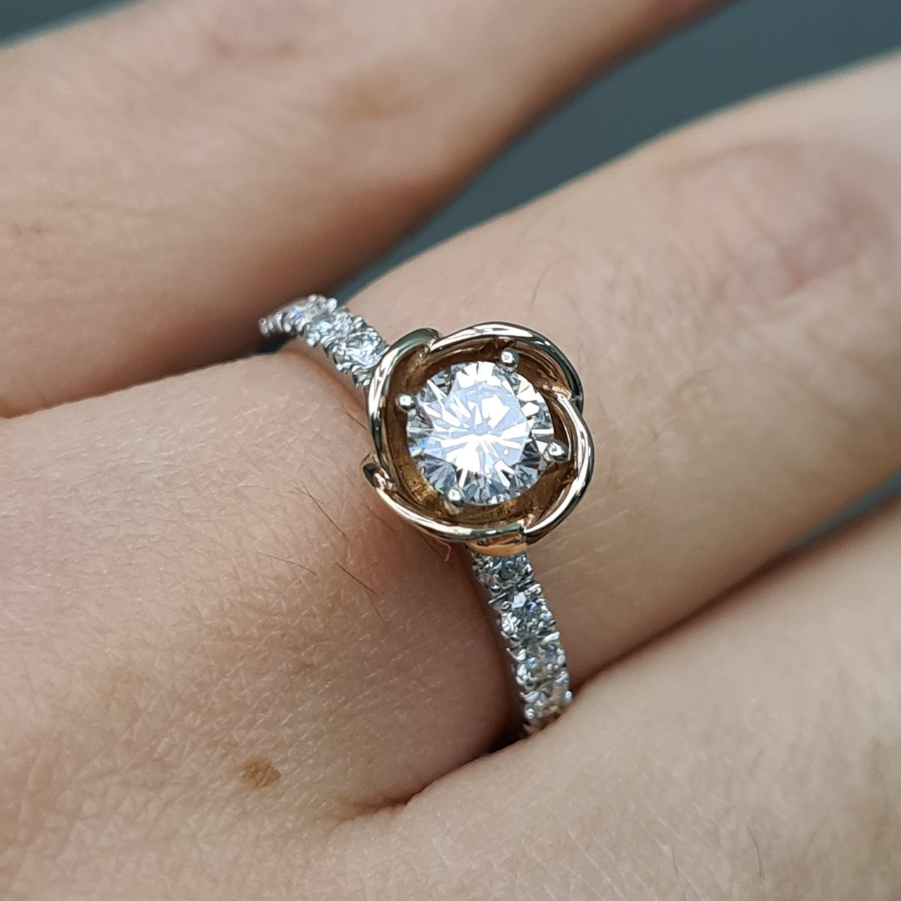 Кольцо Deimantas 94696085 16,5р 3,32гр 0,77ct. купить,NaN