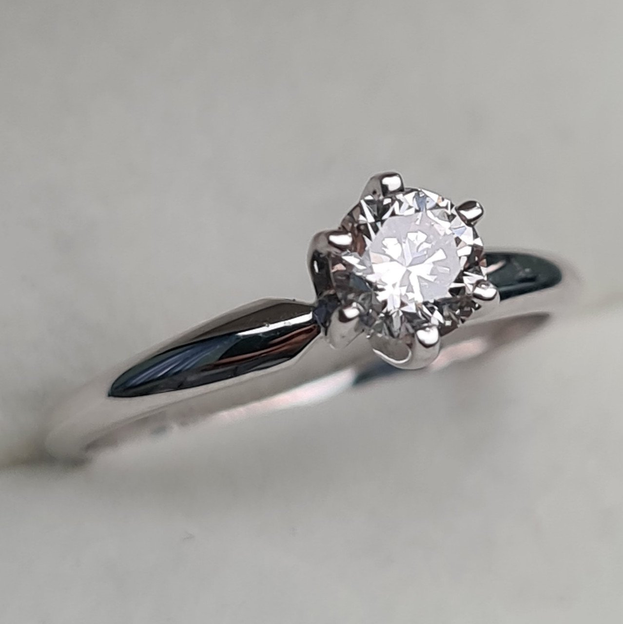 Кольцо Deimantas 94696095 16,5р 1,97гр 0,45ct. купить,NaN