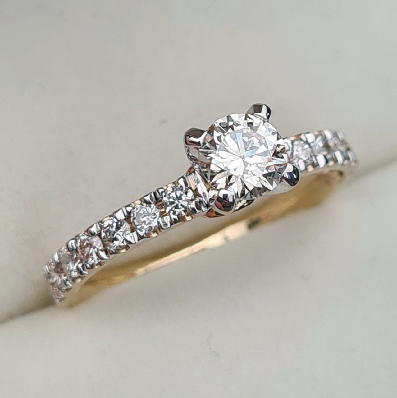 Кольцо Deimantas 87308356 16,5р 3,33гр 0,85ct. купить,NaN