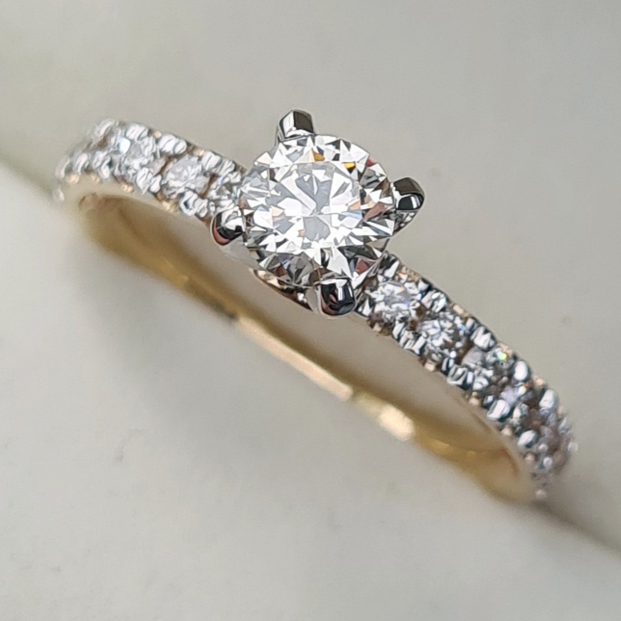 Кольцо Deimantas 87308356 16,5р 3,33гр 0,85ct. купить,NaN