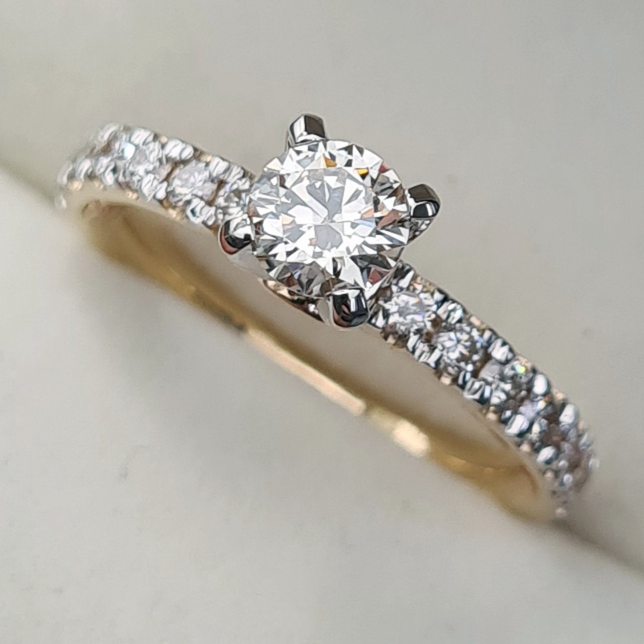 Кольцо Deimantas 87308356 16,5р 3,33гр 0,85ct. купить,NaN
