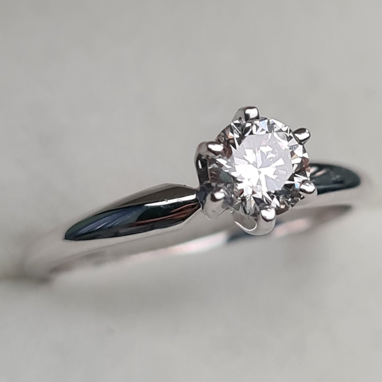 Кольцо Deimantas 94696095 16,5р 1,97гр 0,45ct. купить,NaN