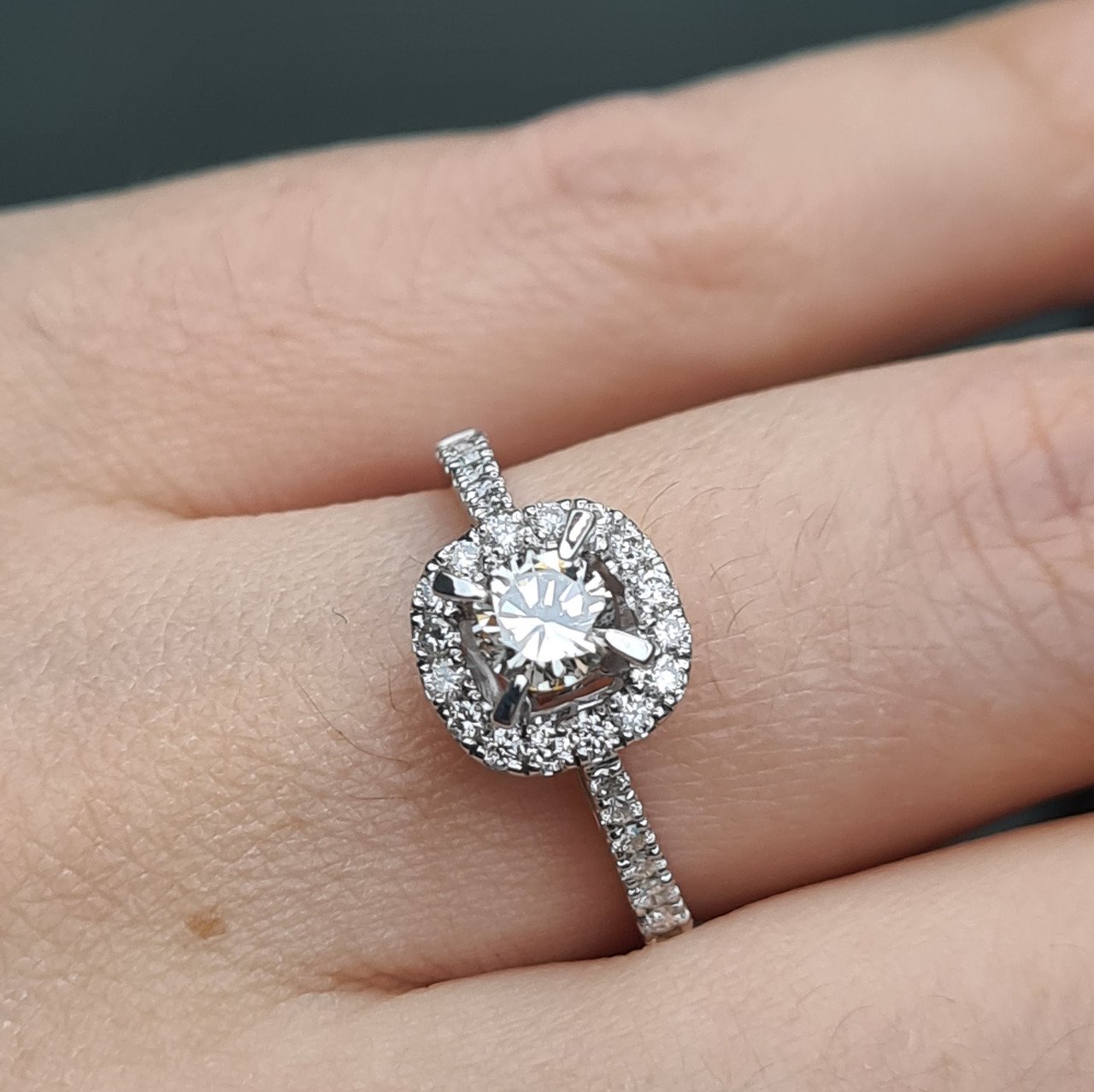 Кольцо Deimantas 96417576 18р 3,44гр 0,75ct. купить,NaN