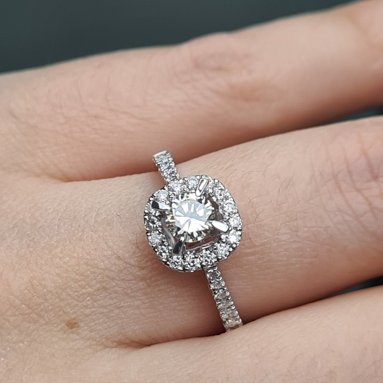 Кольцо Deimantas 96417576 18р 3,44гр 0,75ct. купить,NaN