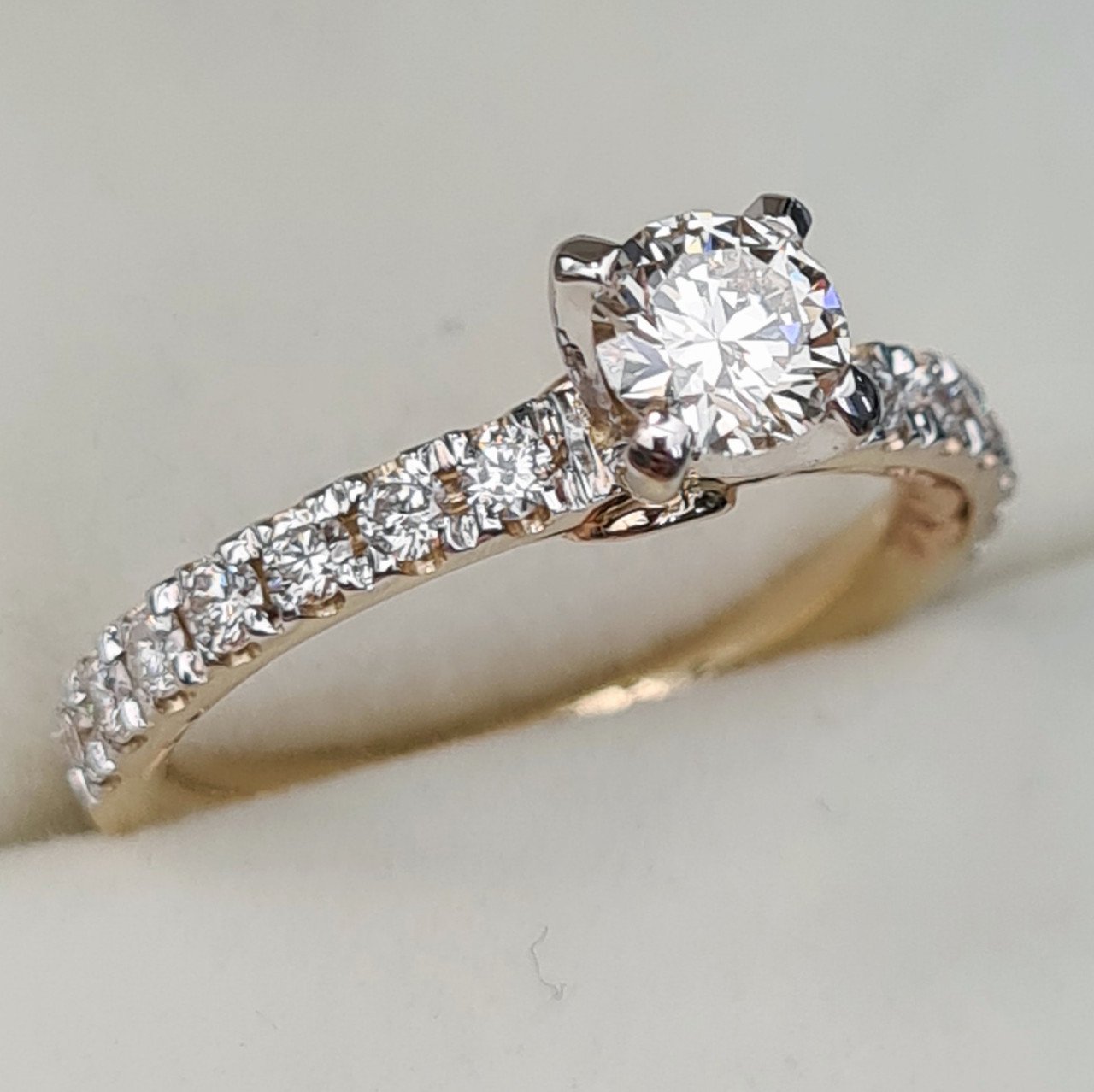 Кольцо Deimantas 87308356 16,5р 3,33гр 0,85ct. купить,NaN