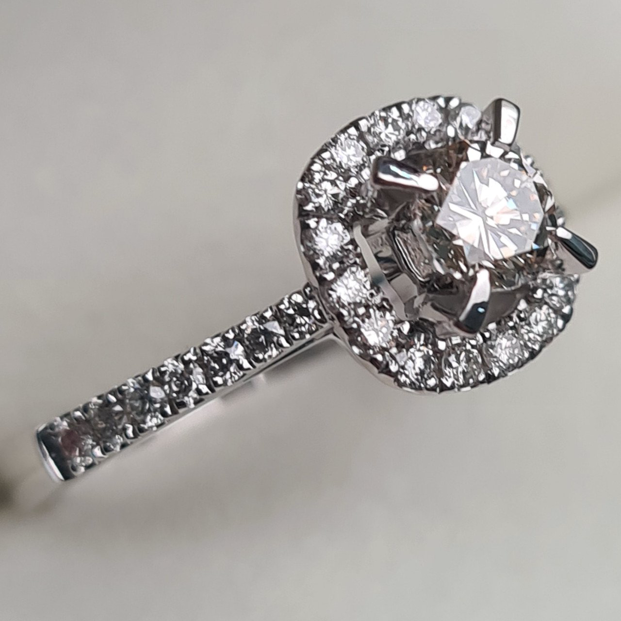 Кольцо Deimantas 96417576 18р 3,44гр 0,75ct. купить,NaN