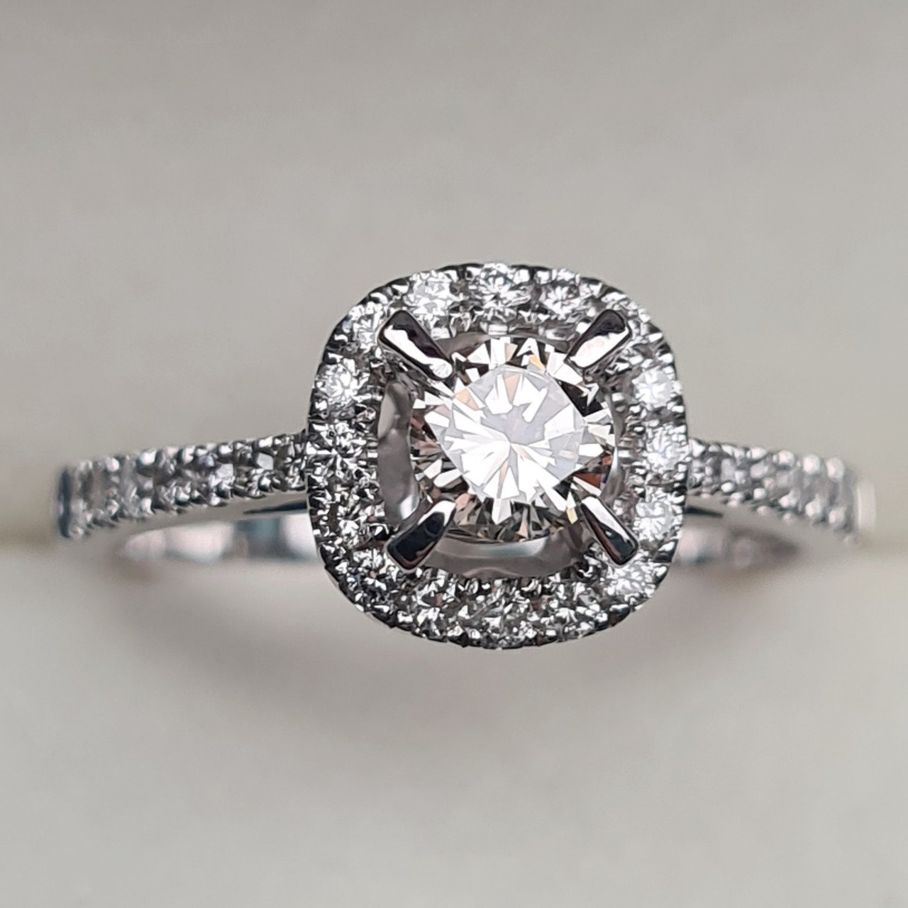 Кольцо Deimantas 96417576 18р 3,44гр 0,75ct. купить,NaN