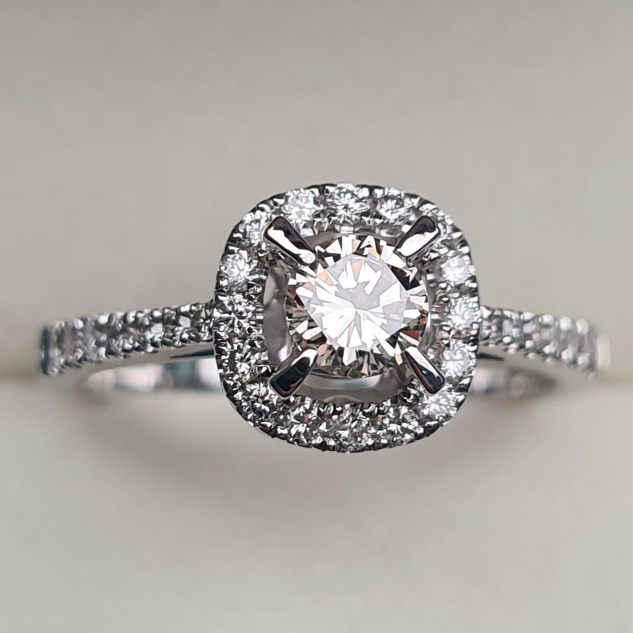 Кольцо Deimantas 96417576 18р 3,44гр 0,75ct. купить,NaN