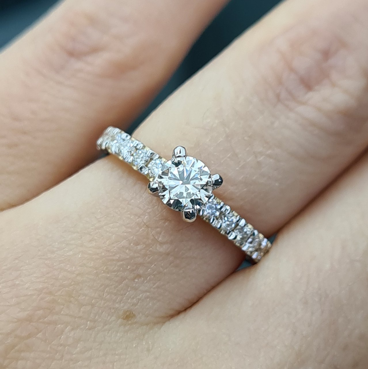 Кольцо Deimantas 87308356 16,5р 3,33гр 0,85ct. купить,NaN