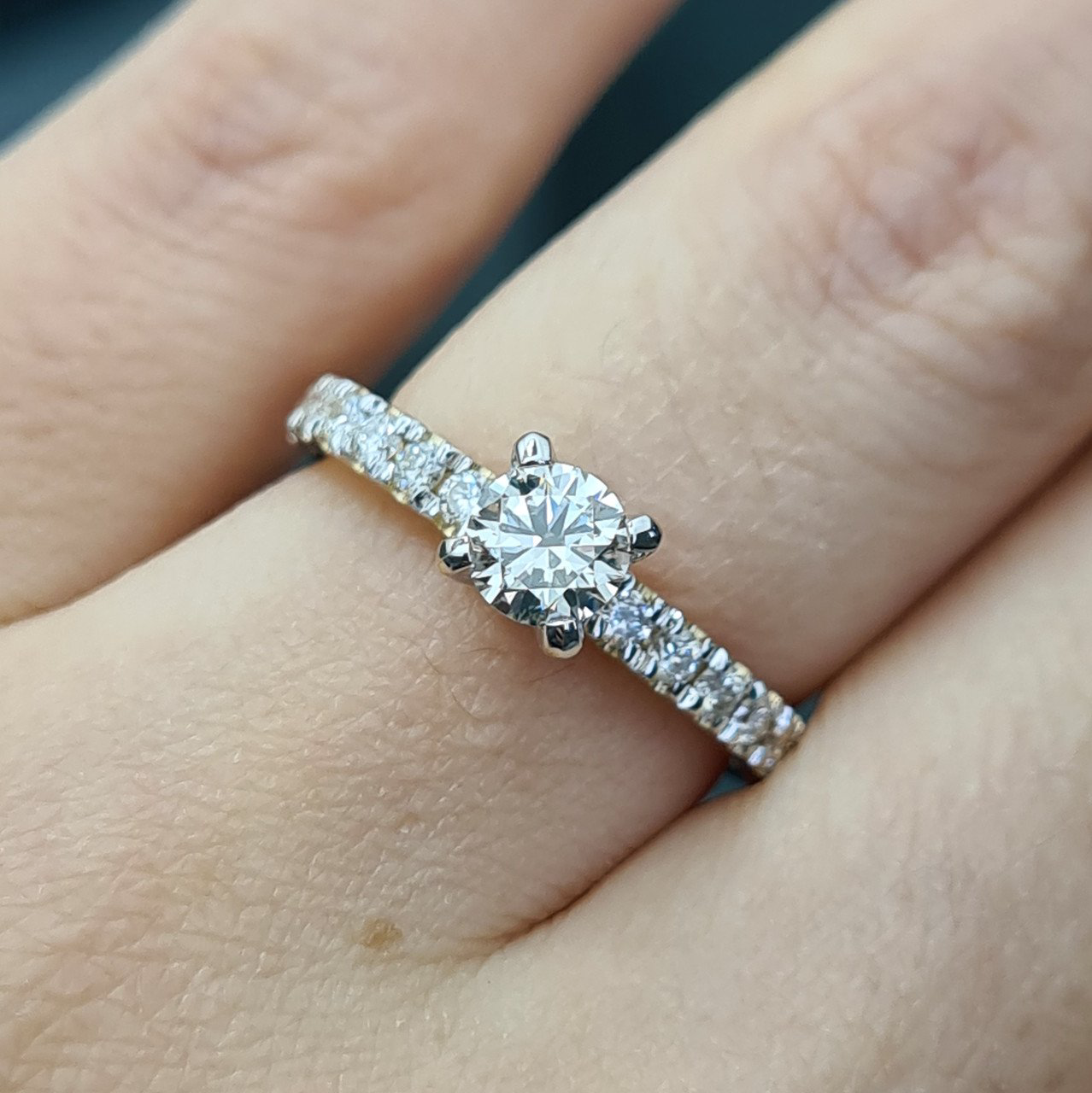 Кольцо Deimantas 87308356 16,5р 3,33гр 0,85ct. купить,NaN