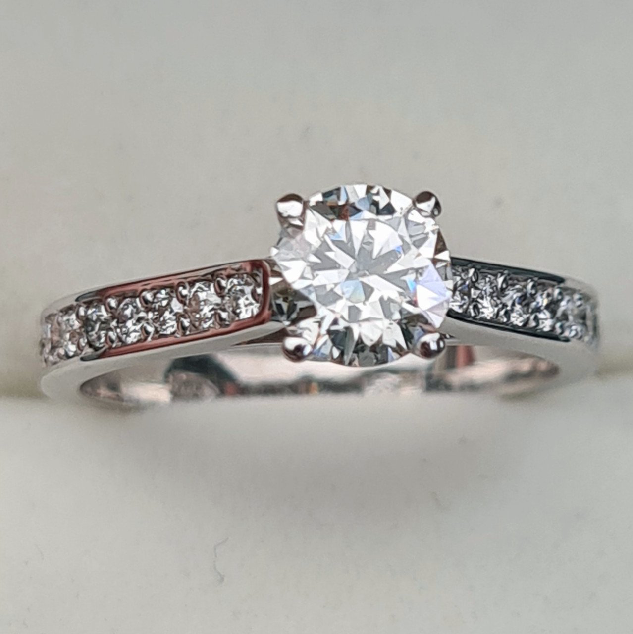 Кольцо Deimantas 87313035 16,5р 2,67гр 0,95ct. купить,NaN