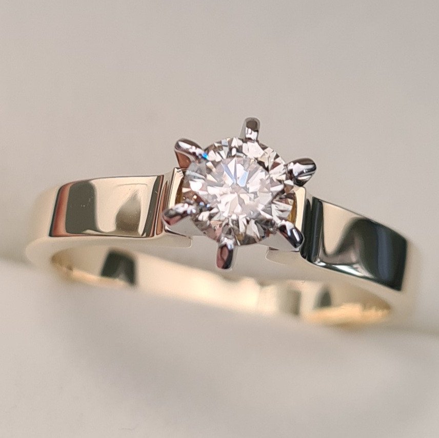 Кольцо Deimantas 88678175 16,5р 3,38гр 0,30ct. купить,NaN