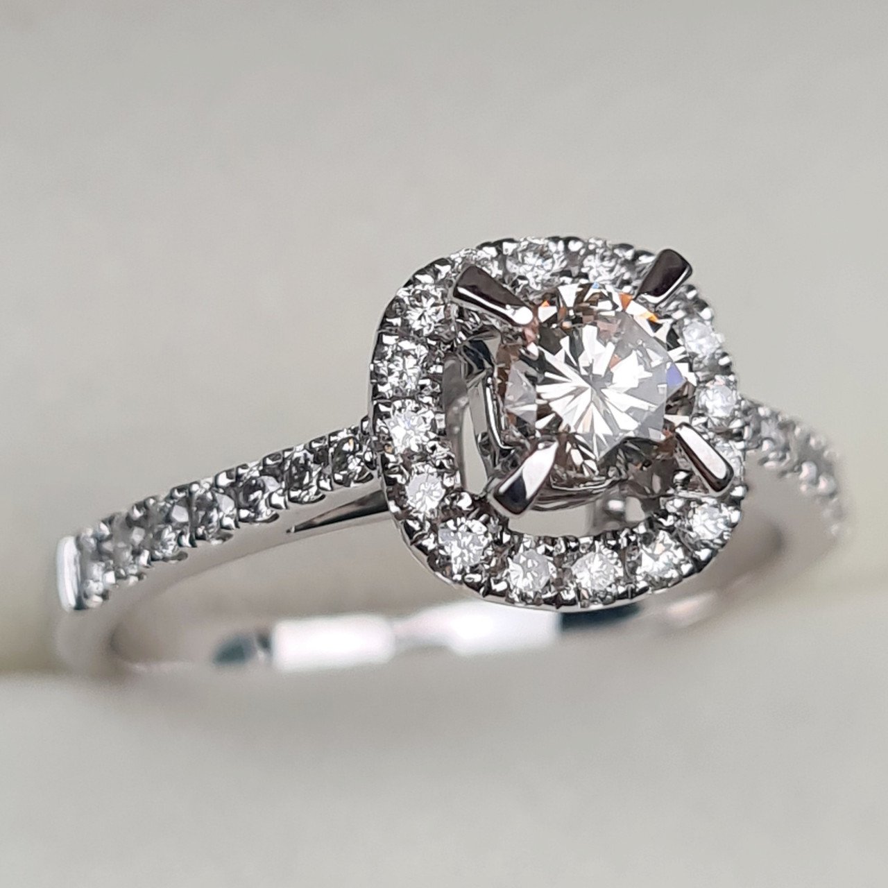 Кольцо Deimantas 96417576 18р 3,44гр 0,75ct. купить,NaN