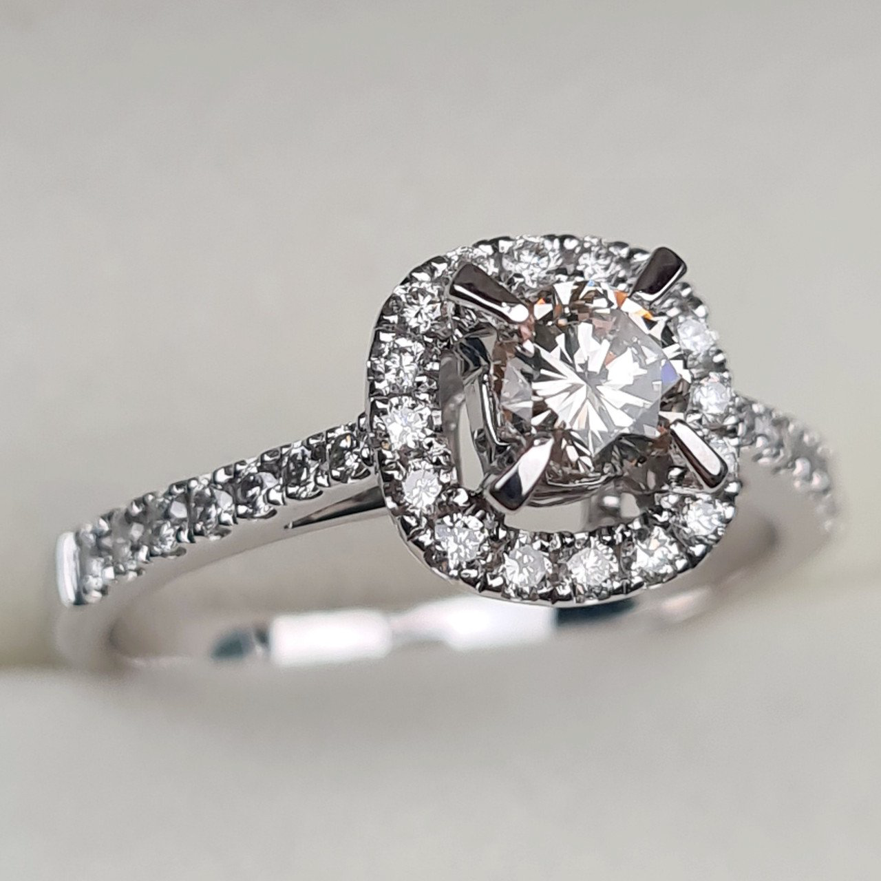 Кольцо Deimantas 96417576 18р 3,44гр 0,75ct. купить,NaN