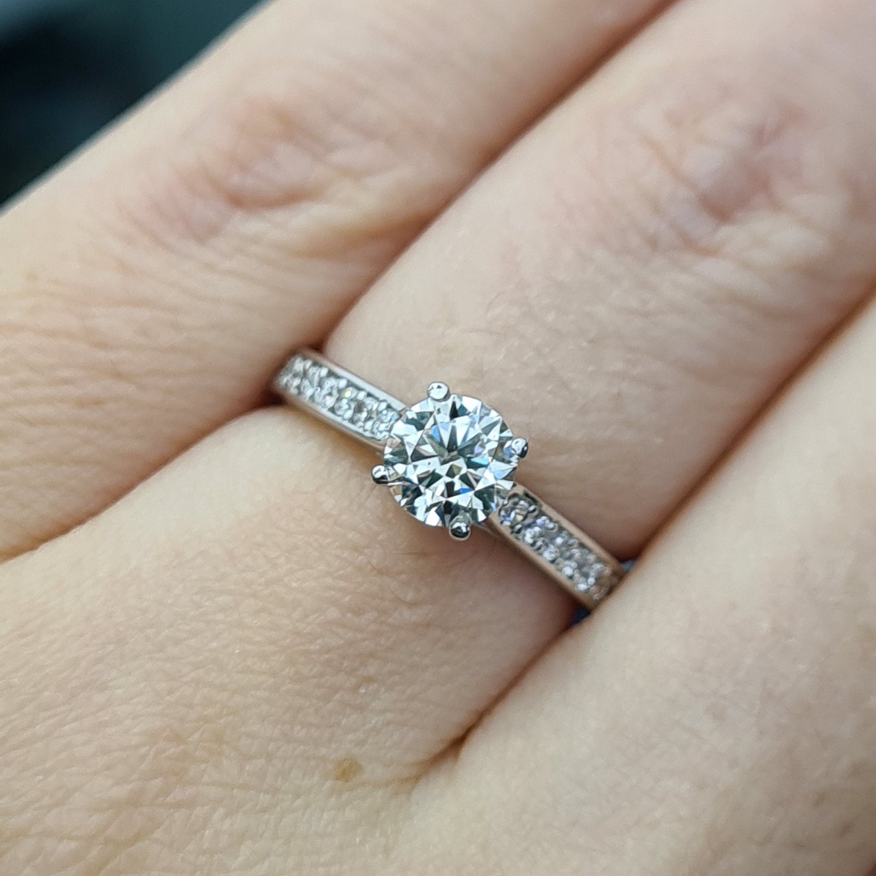 Кольцо Deimantas 87313035 16,5р 2,67гр 0,95ct. купить,NaN