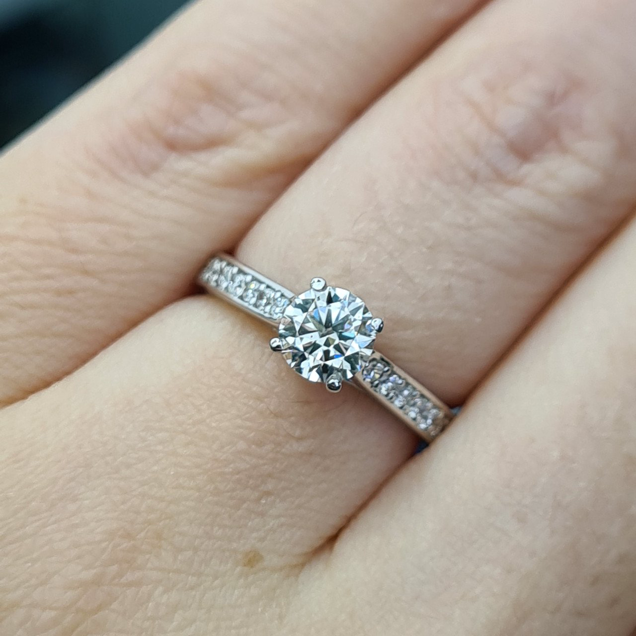 Кольцо Deimantas 87313035 16,5р 2,67гр 0,95ct. купить,NaN