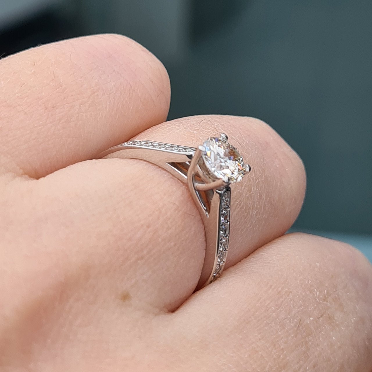 Кольцо Deimantas 87313035 16,5р 2,67гр 0,95ct. купить,NaN