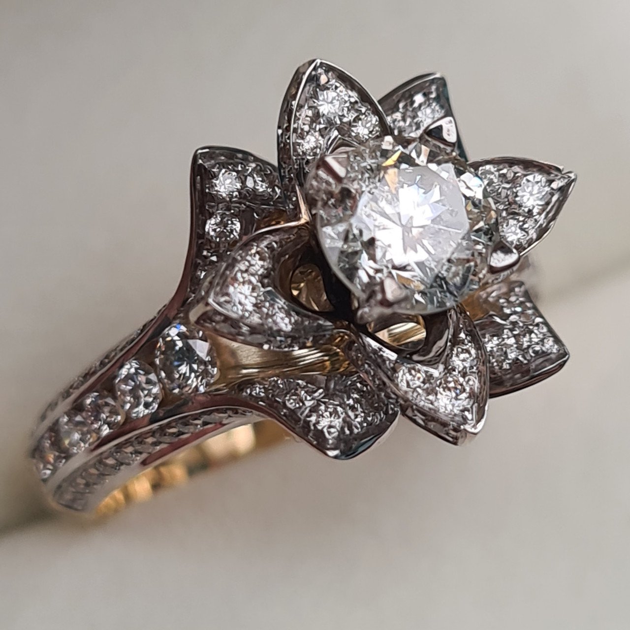 Кольцо Deimantas 96417635 17,5р 7,16гр 2,21ct. купить,NaN