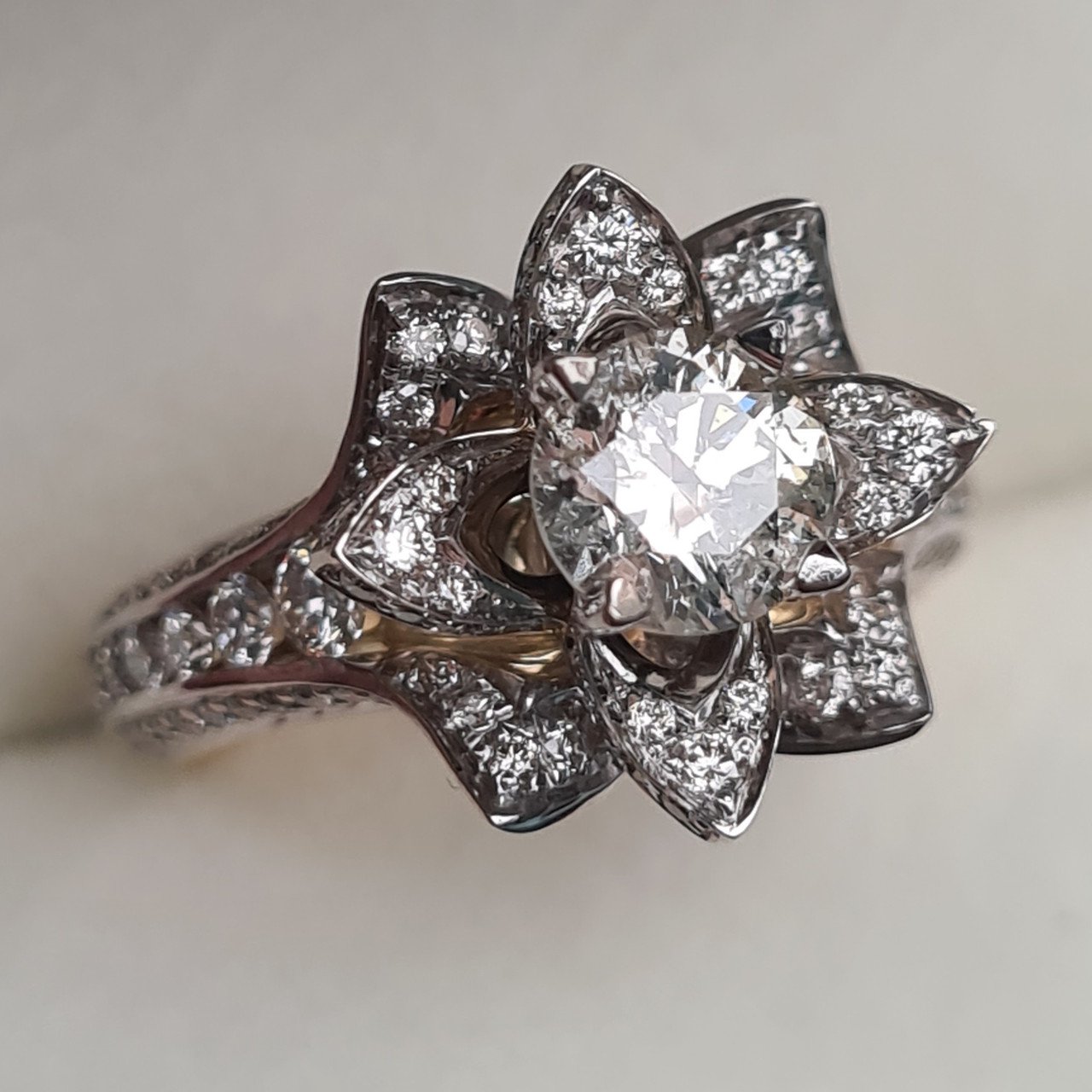 Кольцо Deimantas 96417635 17,5р 7,16гр 2,21ct. купить,NaN