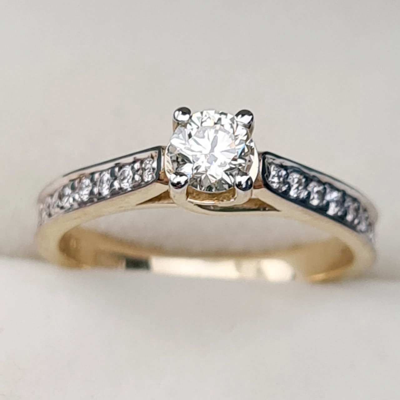 Кольцо Deimantas 88925644 16,5р 2,6гр 0,58ct. купить,NaN