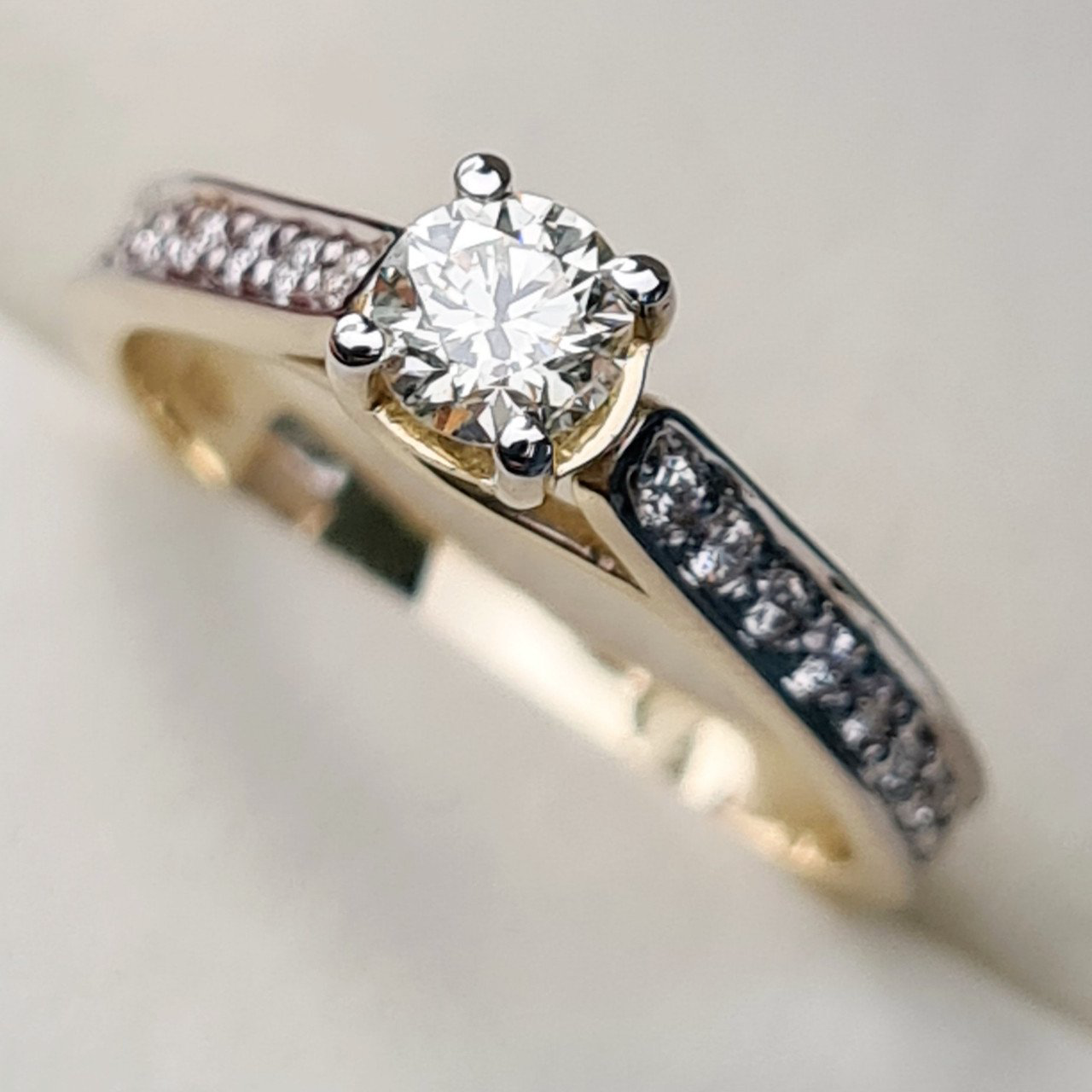 Кольцо Deimantas 88925644 16,5р 2,6гр 0,58ct. купить,NaN