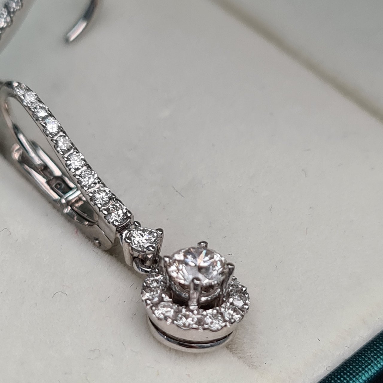Серьги Deimantas 94696296 4,54гр 1,24ct. купить,NaN