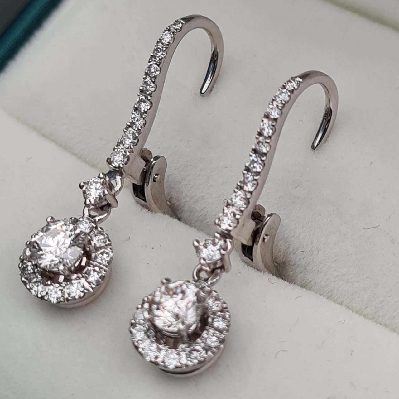 Серьги Deimantas 94696296 4,54гр 1,24ct. купить,NaN