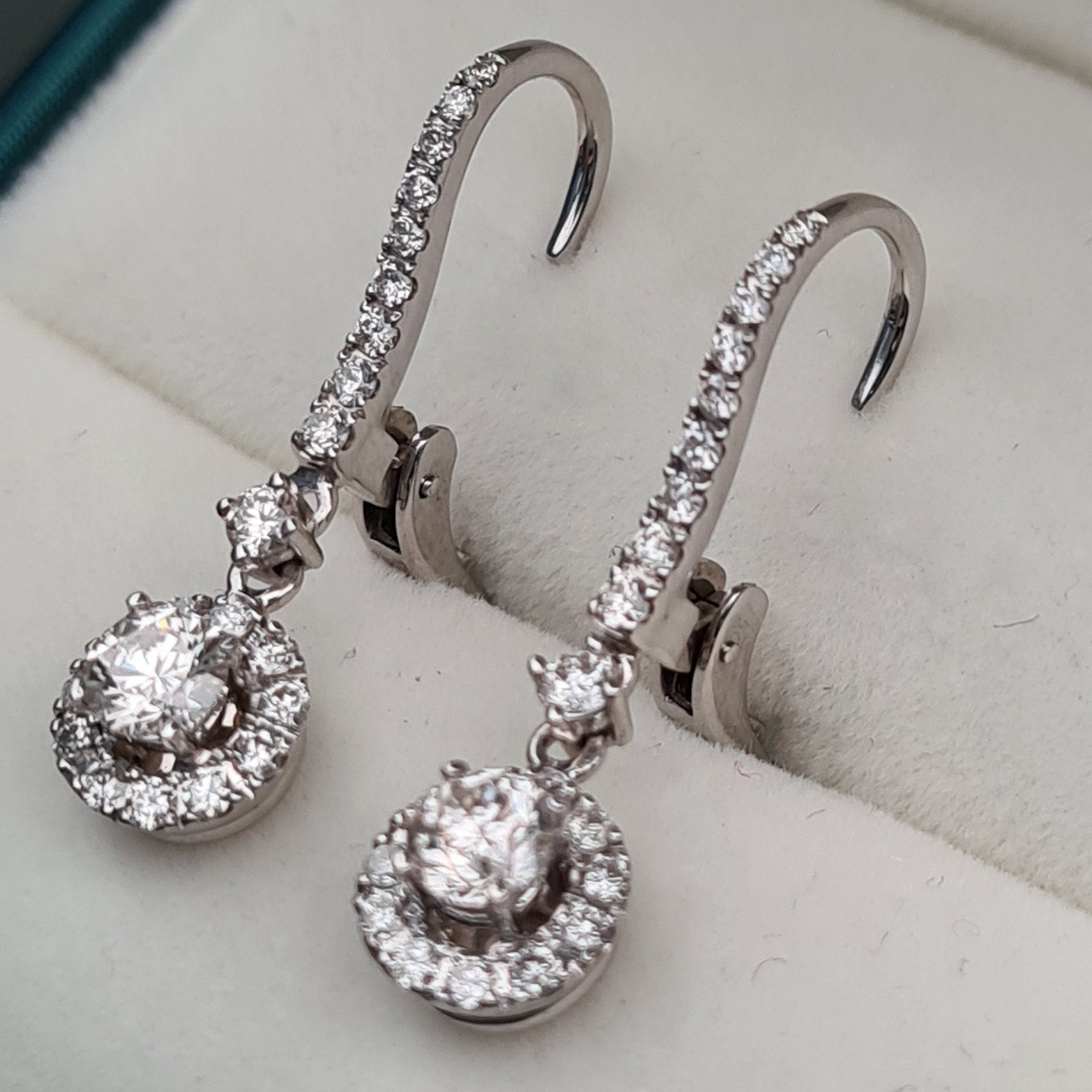 Серьги Deimantas 94696296 4,54гр 1,24ct. купить,NaN