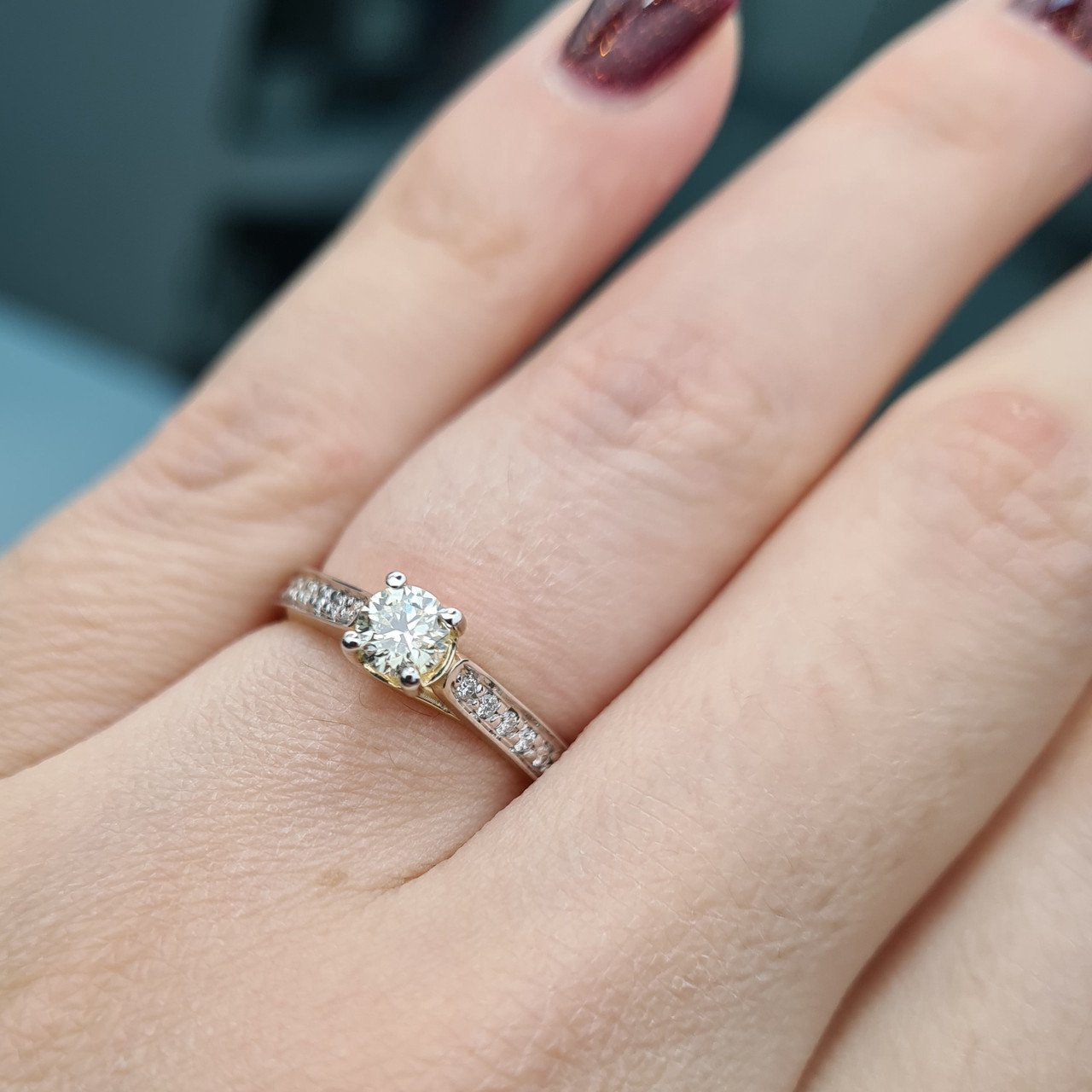 Кольцо Deimantas 88925644 16,5р 2,6гр 0,58ct. купить,NaN