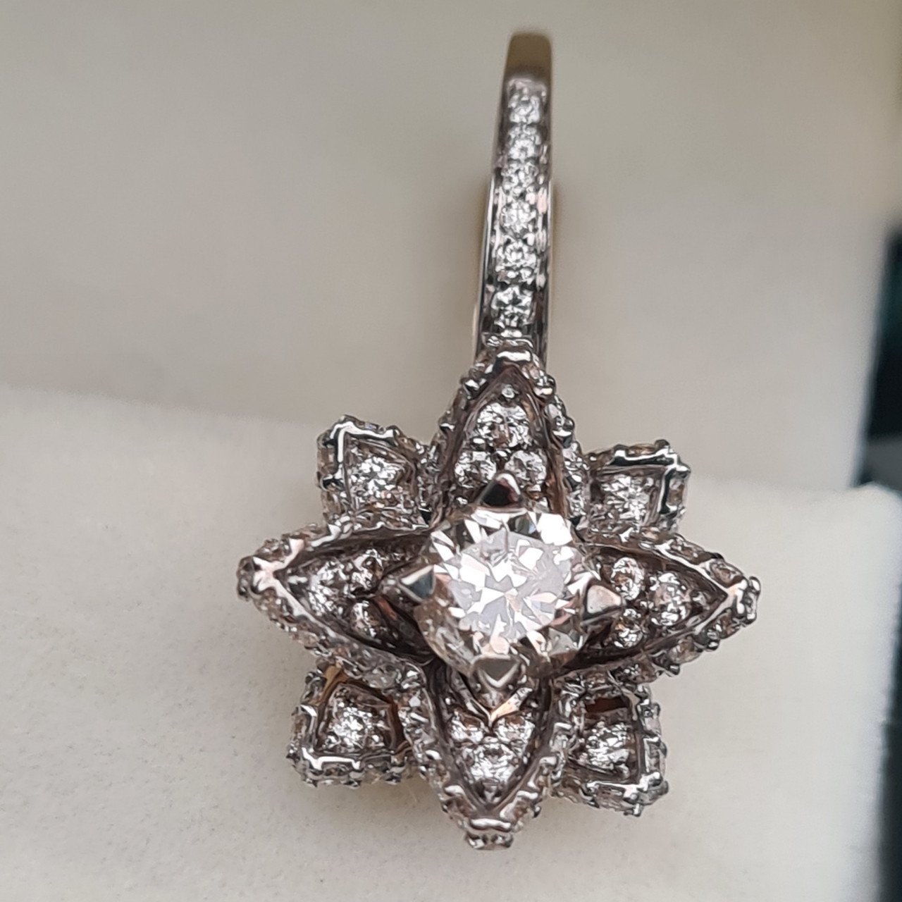 Серьги Deimantas 96417676 8,76гр 2,48ct. купить,NaN
