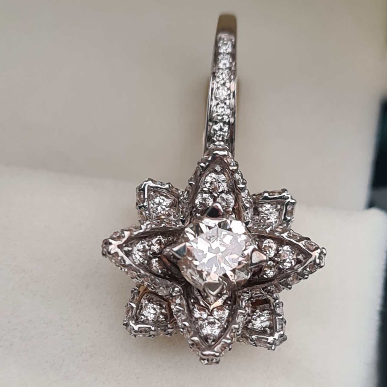 Серьги Deimantas 96417676 8,76гр 2,48ct. купить,NaN