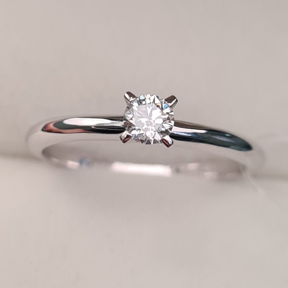 Кольцо Deimantas 96547384 17р 2,26гр 0,14ct. купить,NaN