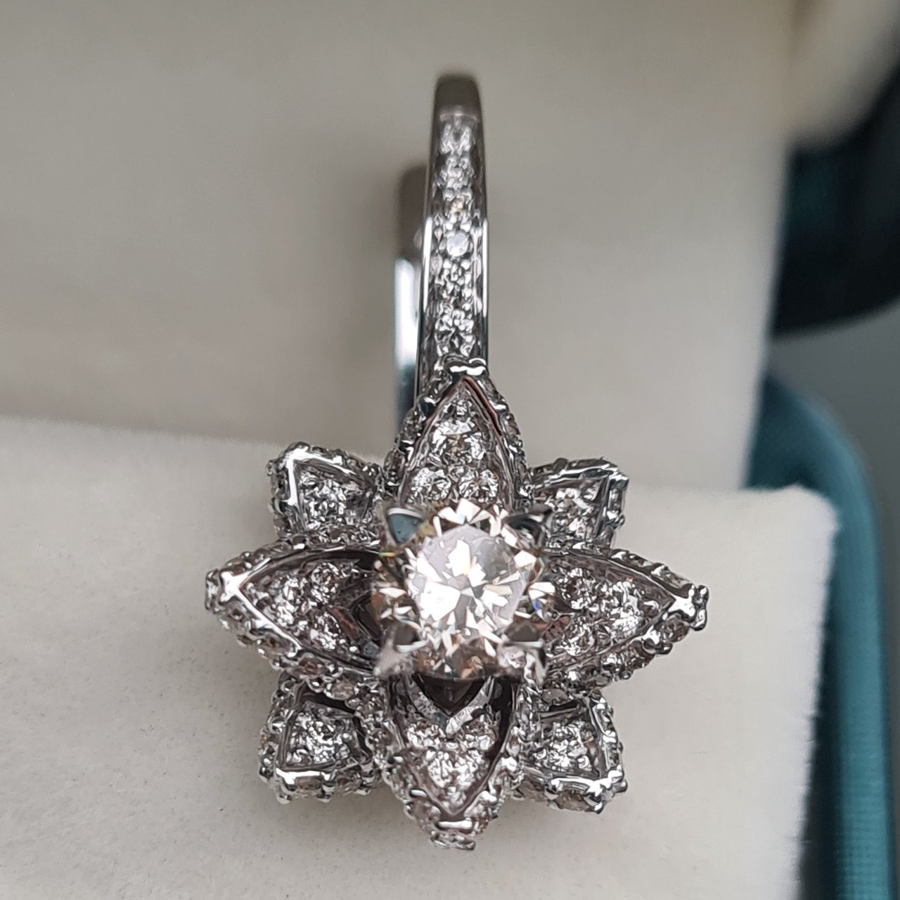 Серьги Deimantas 96417685 2,46гр 2,46ct. купить,NaN