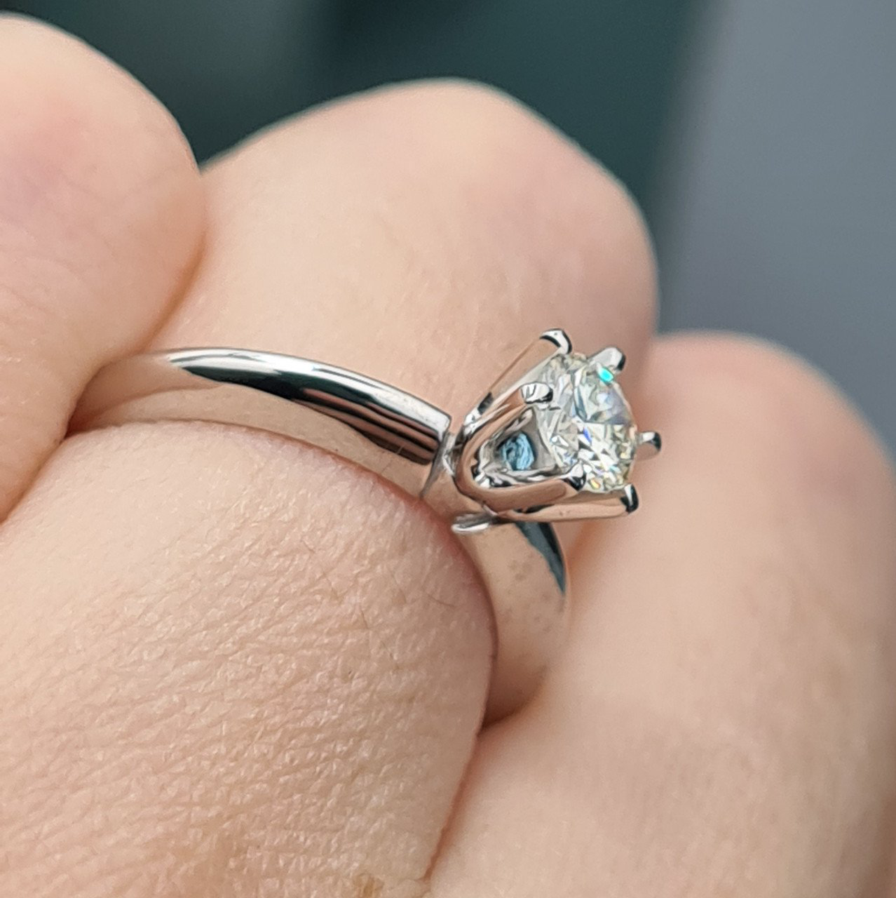 Кольцо Deimantas 89330672 16,51р 2,6гр 0,47ct. купить,NaN