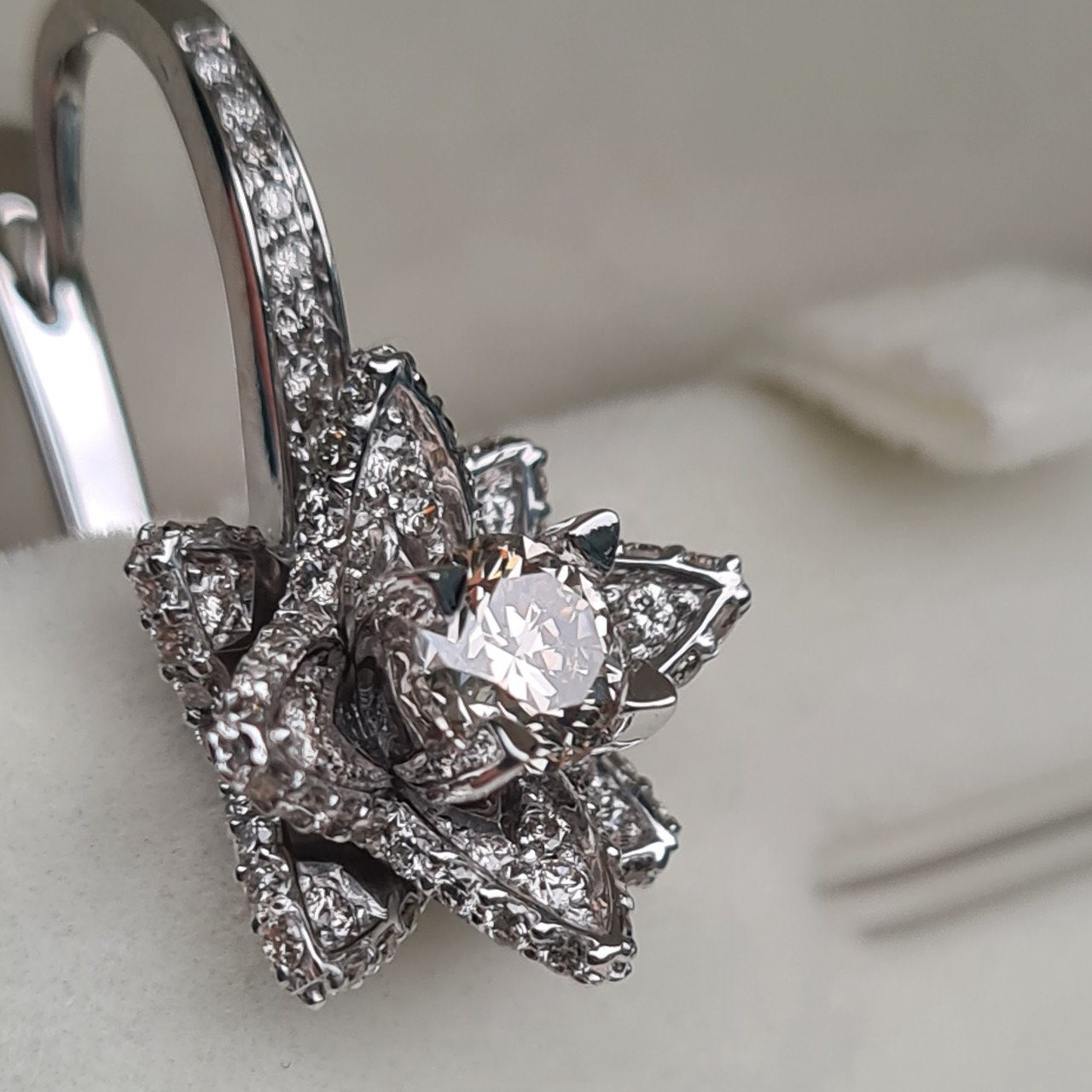 Серьги Deimantas 96417685 2,46гр 2,46ct. купить,NaN