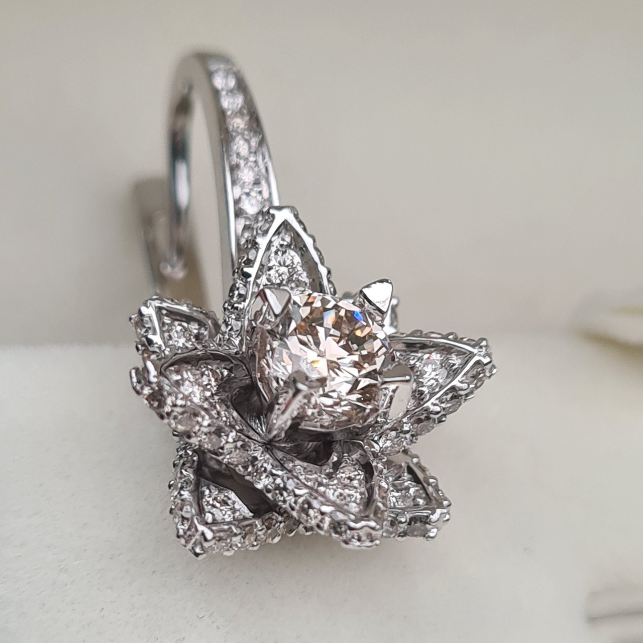 Серьги Deimantas 96417685 2,46гр 2,46ct. купить,NaN