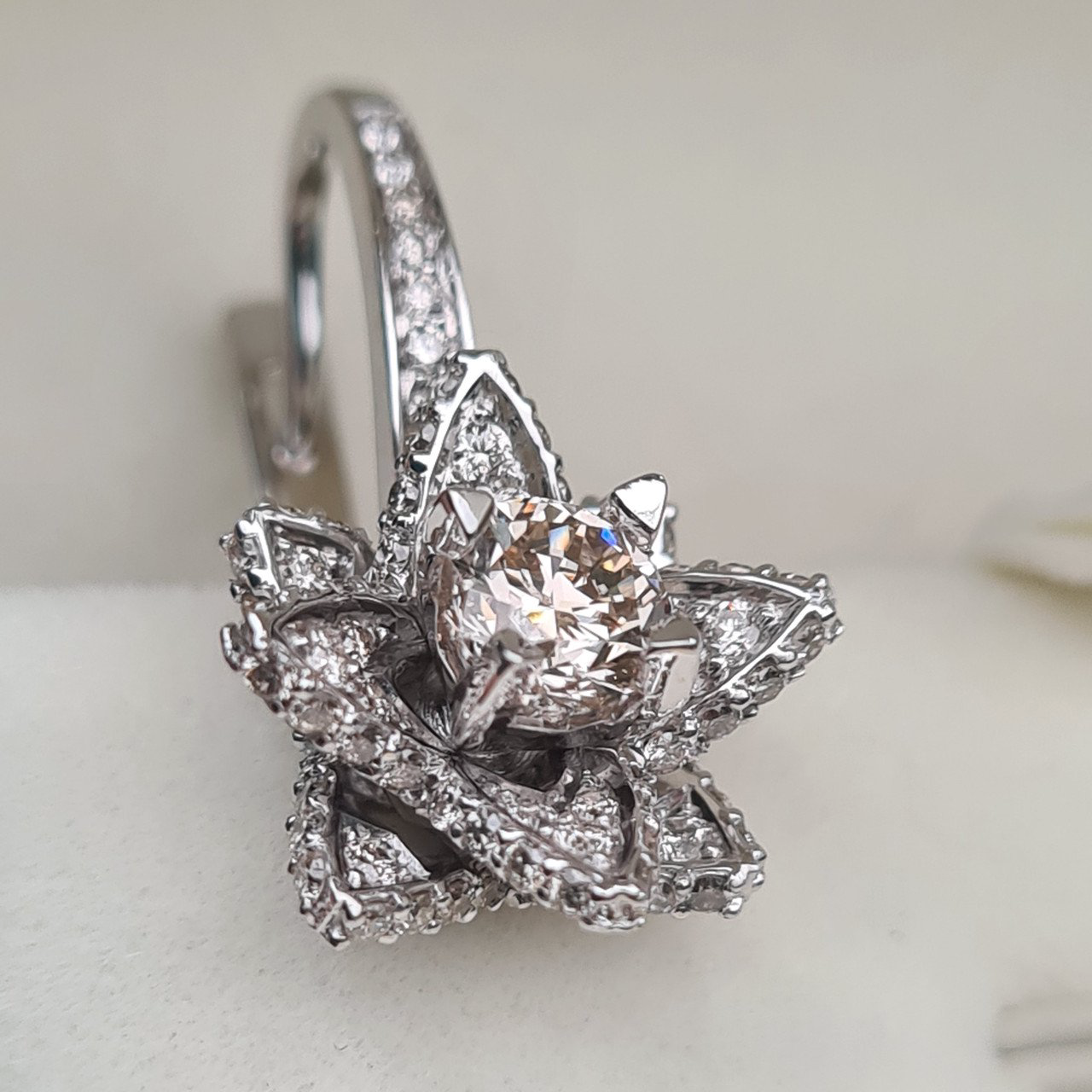 Серьги Deimantas 96417685 2,46гр 2,46ct. купить,NaN