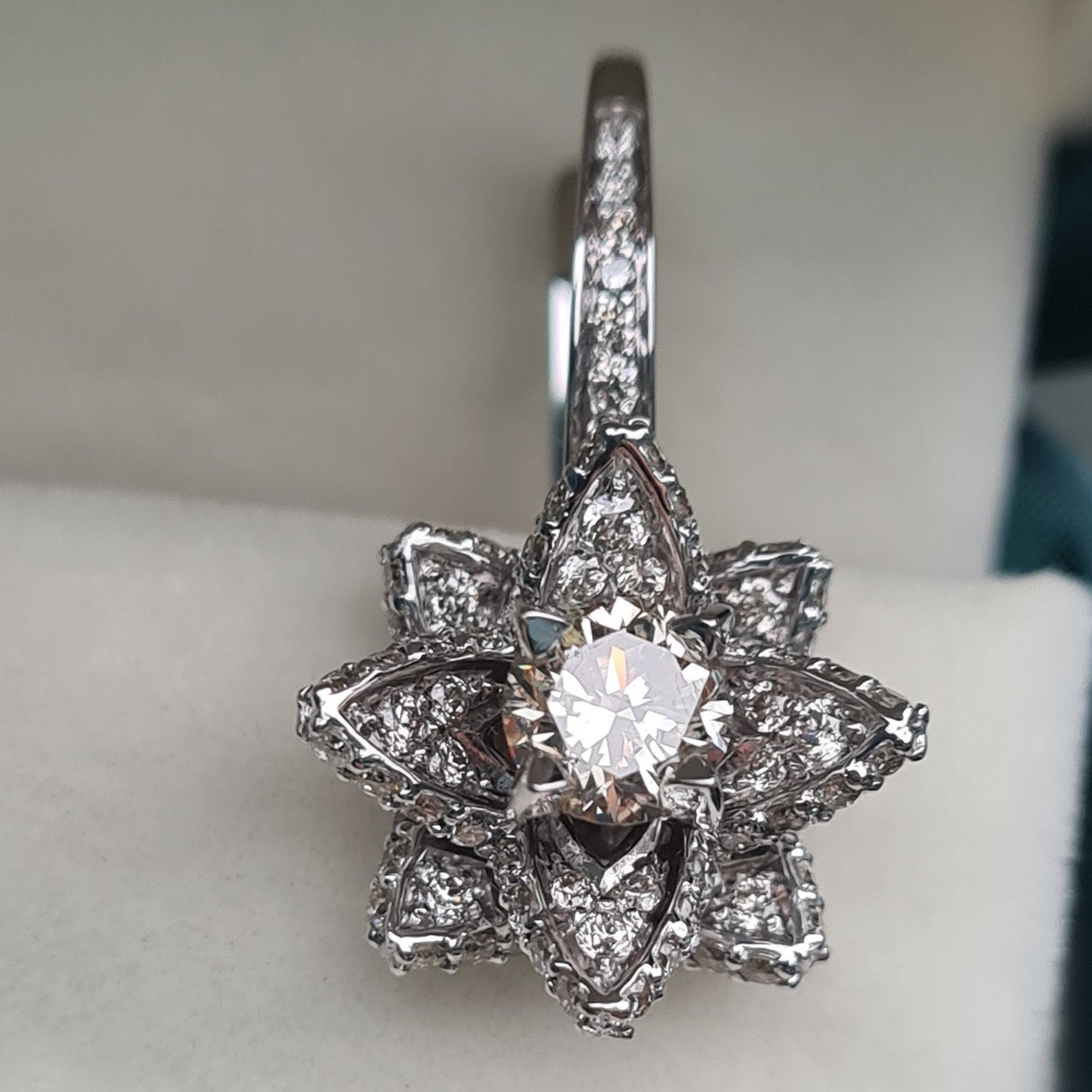 Серьги Deimantas 96417685 2,46гр 2,46ct. купить,NaN