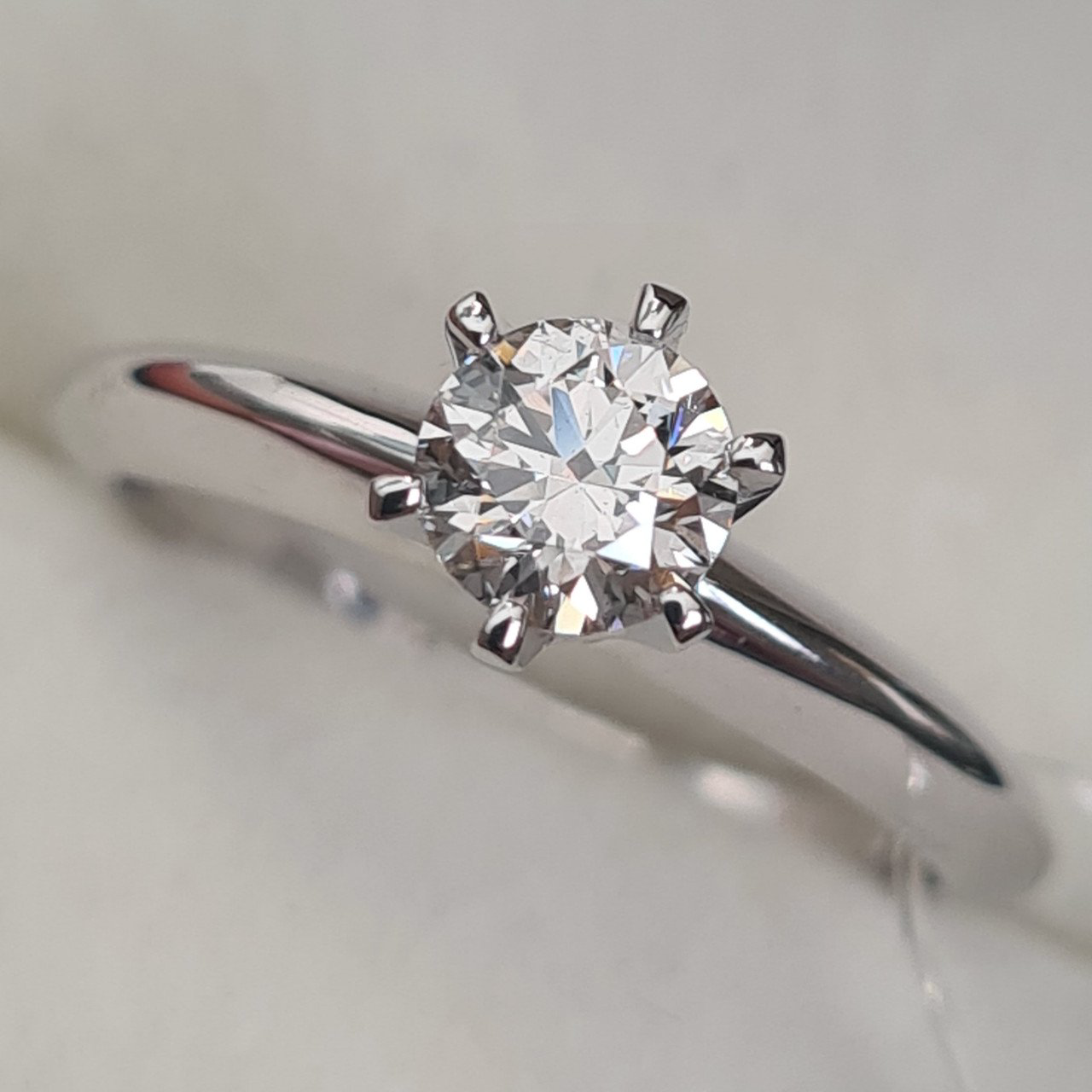 Кольцо Deimantas 90098507 16,51р 2,81гр 0,50ct. купить,NaN