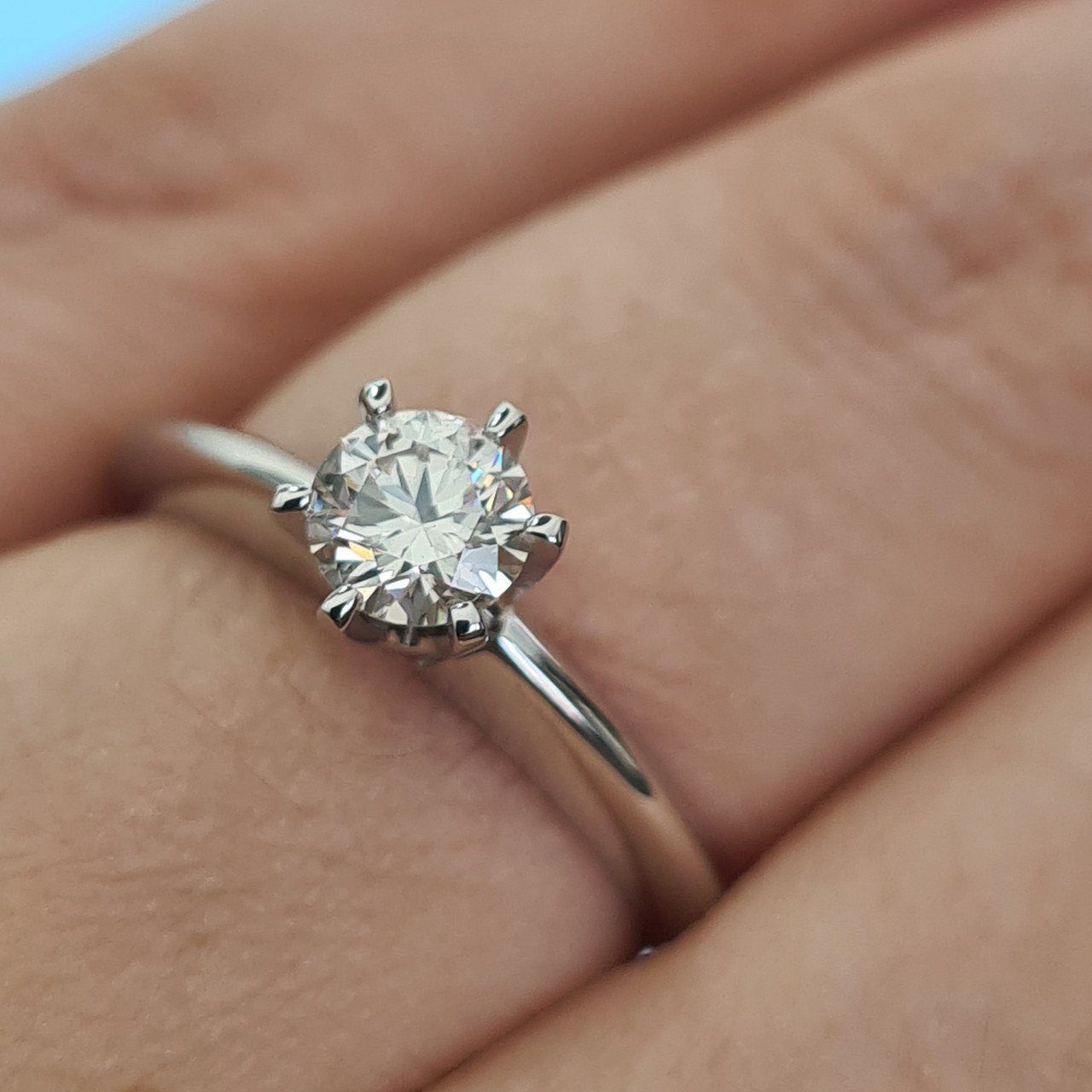 Кольцо Deimantas 90098507 16,51р 2,81гр 0,50ct. купить,NaN