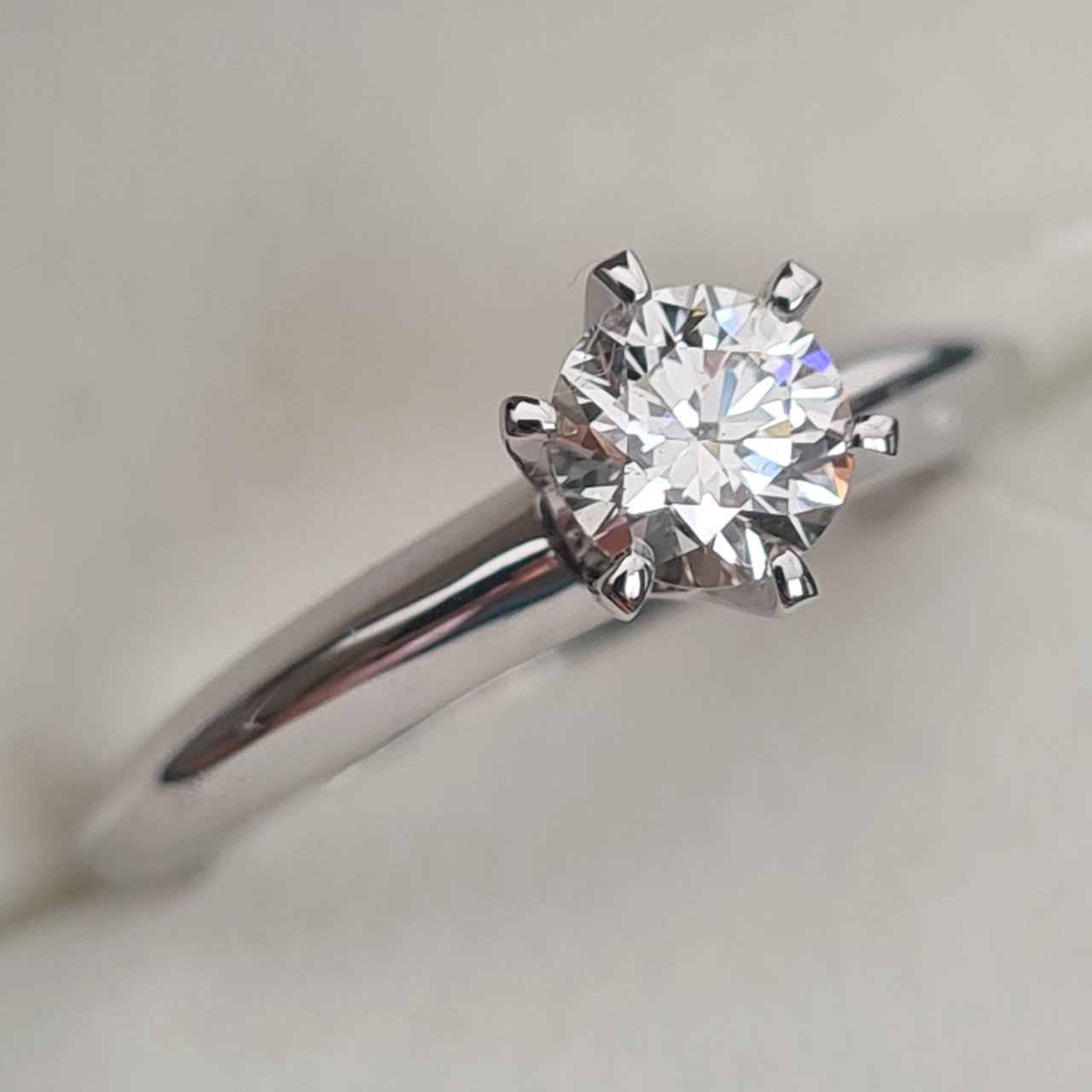 Кольцо Deimantas 90098507 16,51р 2,81гр 0,50ct. купить,NaN