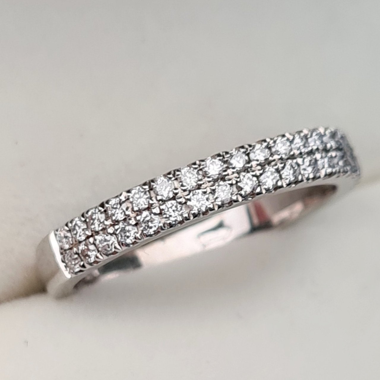 Кольцо Deimantas 90218653 16,5р 2,76гр 0,28ct. купить,NaN
