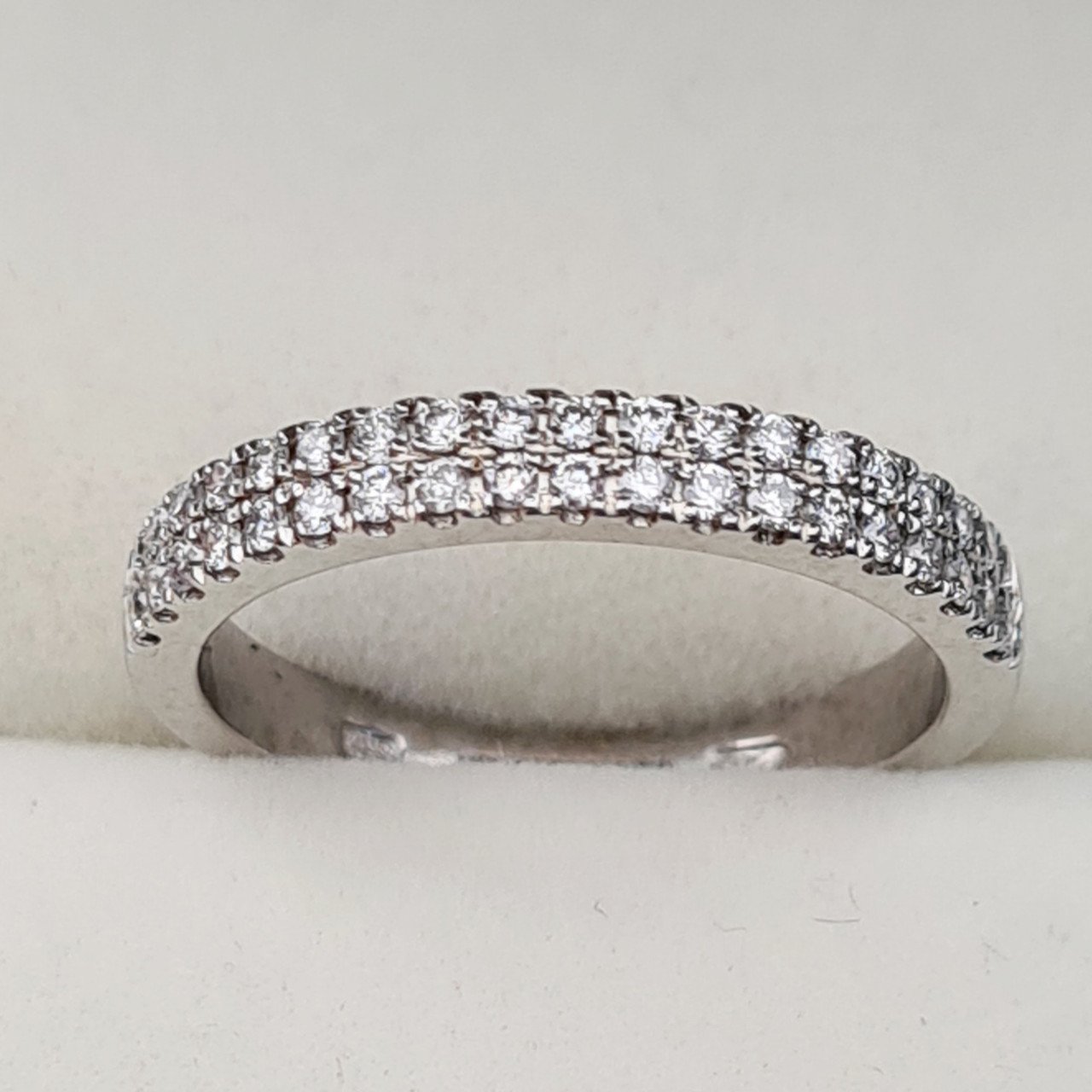 Кольцо Deimantas 90218653 16,5р 2,76гр 0,28ct. купить,NaN