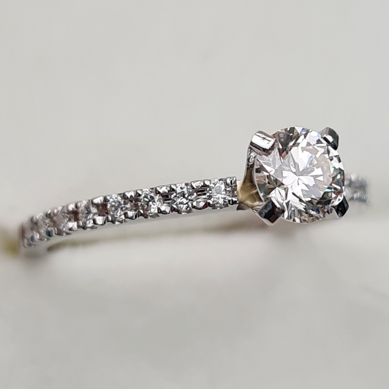 Кольцо Deimantas 96547400 17р 1,62гр 0,45ct. купить,NaN
