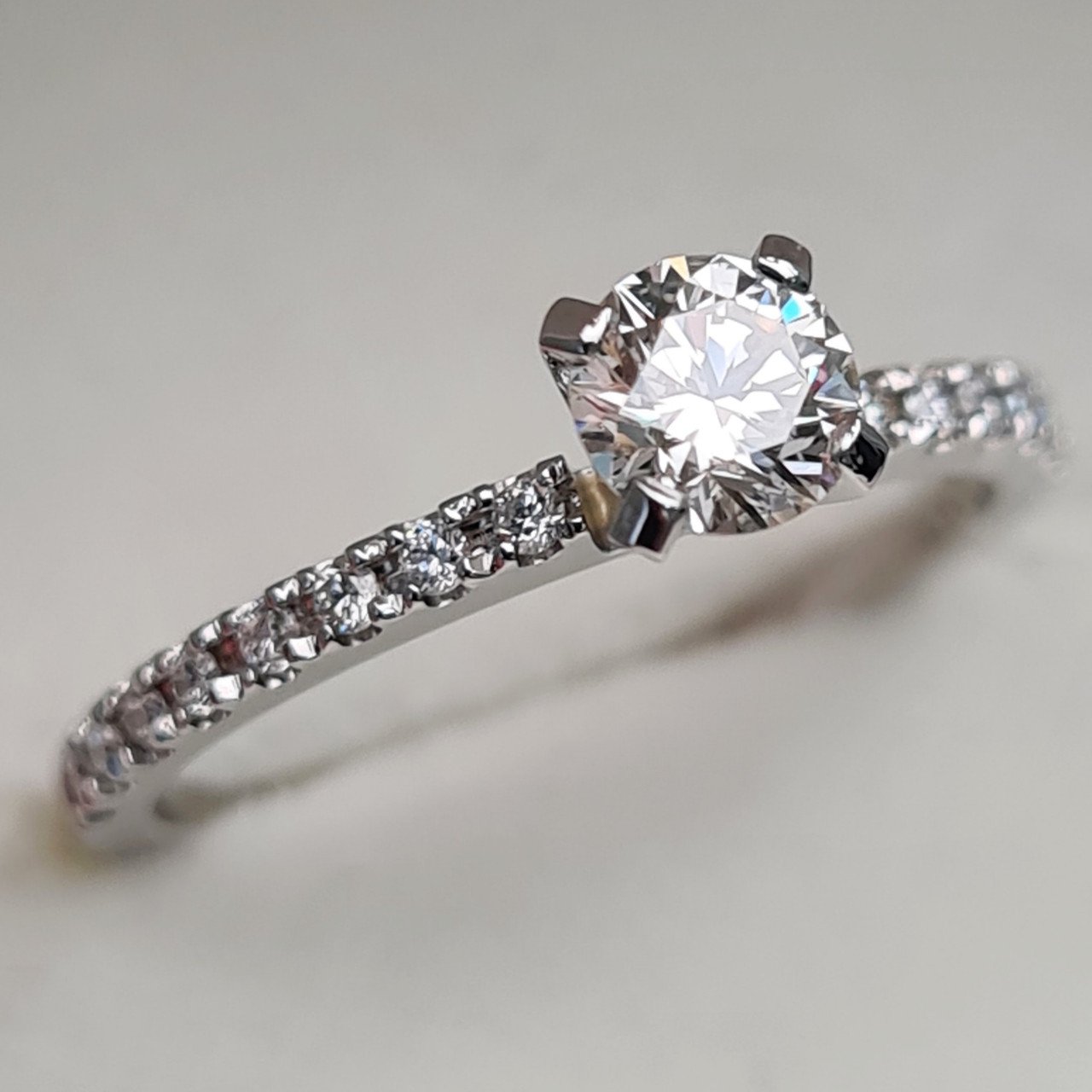 Кольцо Deimantas 96547402 16,51р 1,55гр 0,48ct. купить,NaN