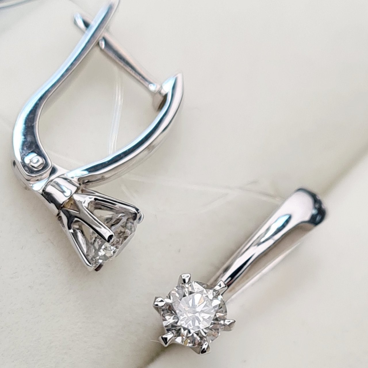 Серьги Deimantas 90790646 3,14гр 0,60ct. купить,NaN