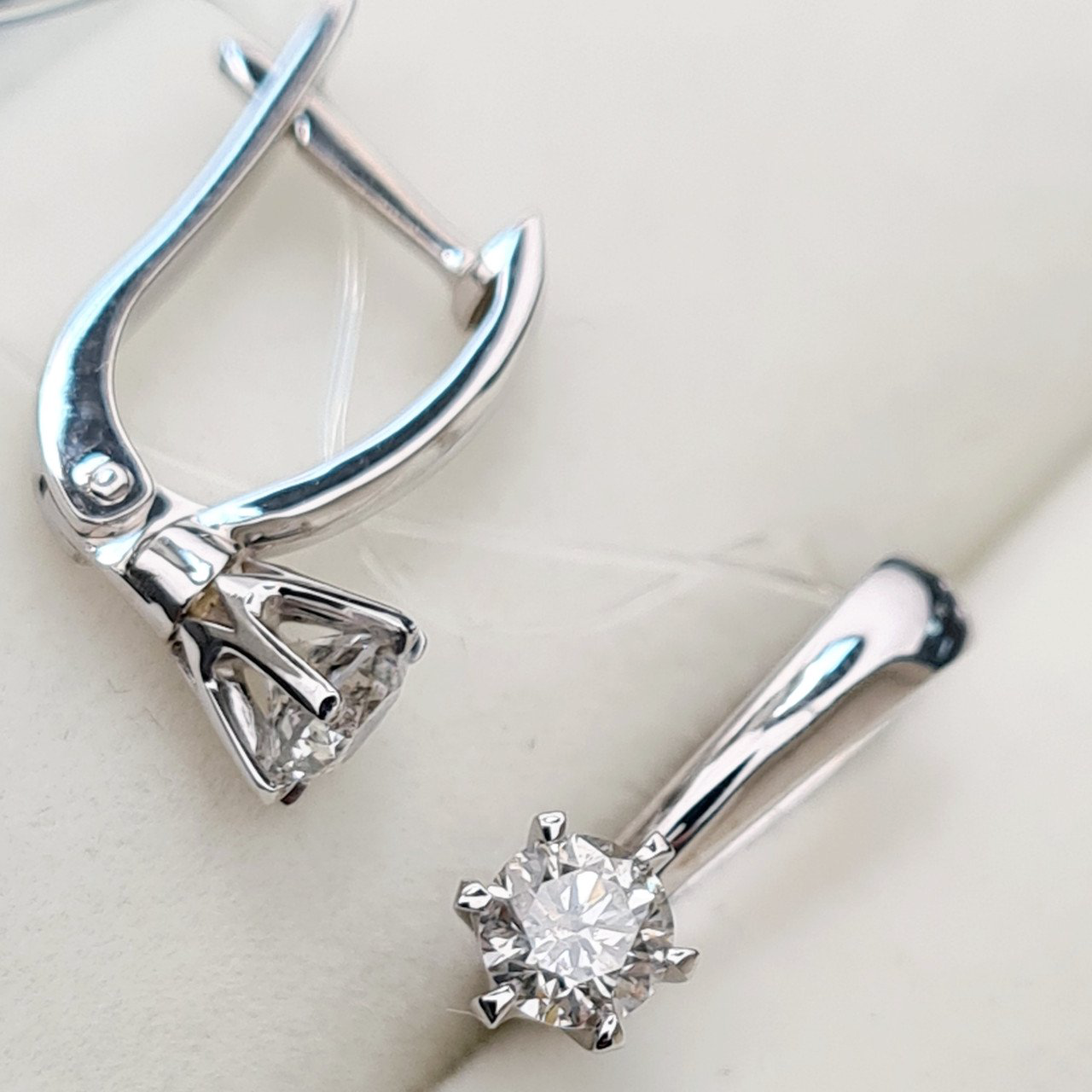 Серьги Deimantas 90790646 3,14гр 0,60ct. купить,NaN