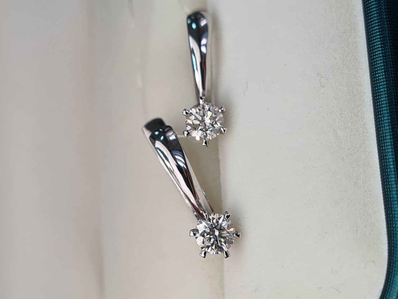 Серьги Deimantas 90790646 3,14гр 0,60ct. купить,NaN