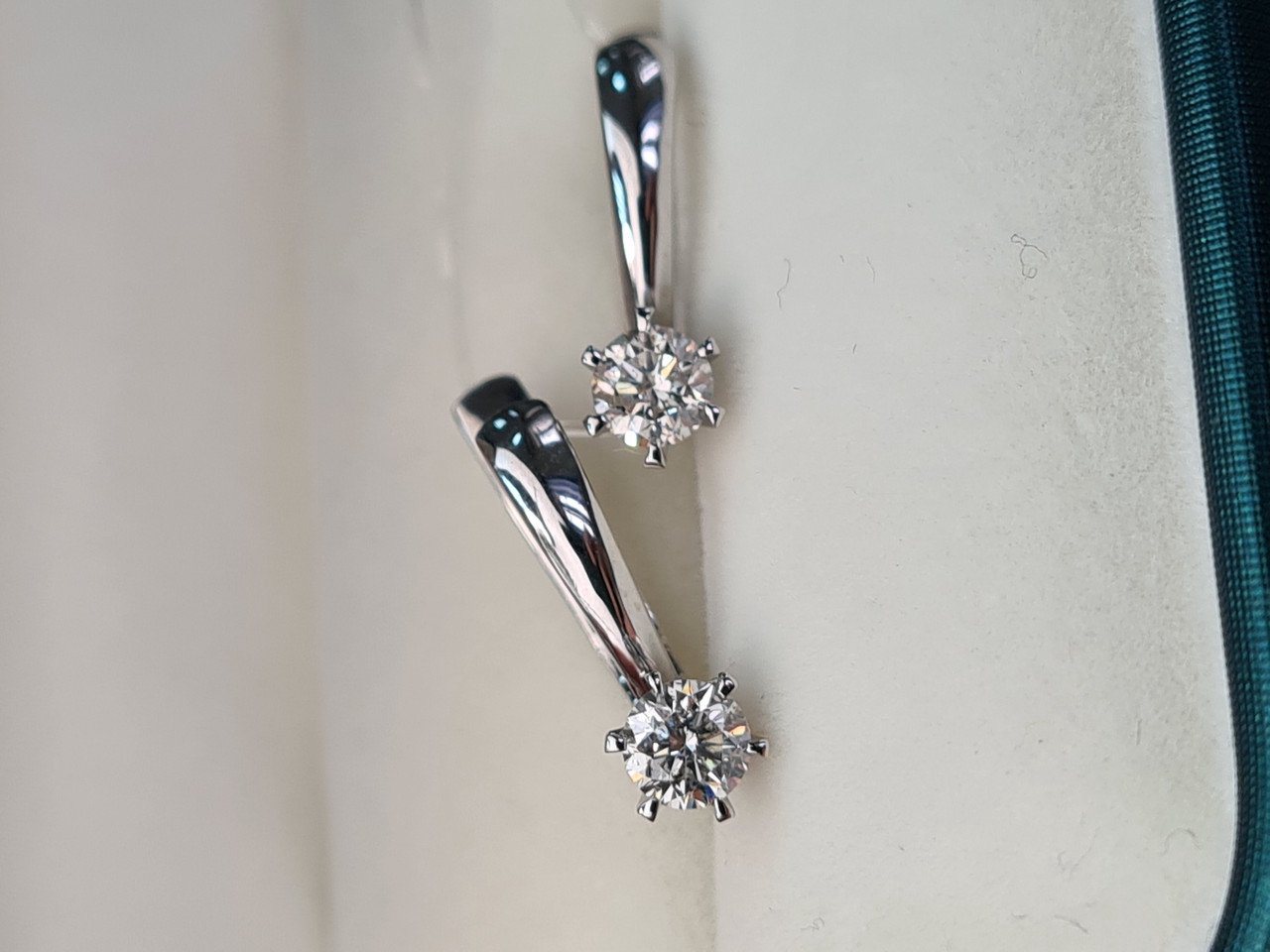 Серьги Deimantas 90790646 3,14гр 0,60ct. купить,NaN